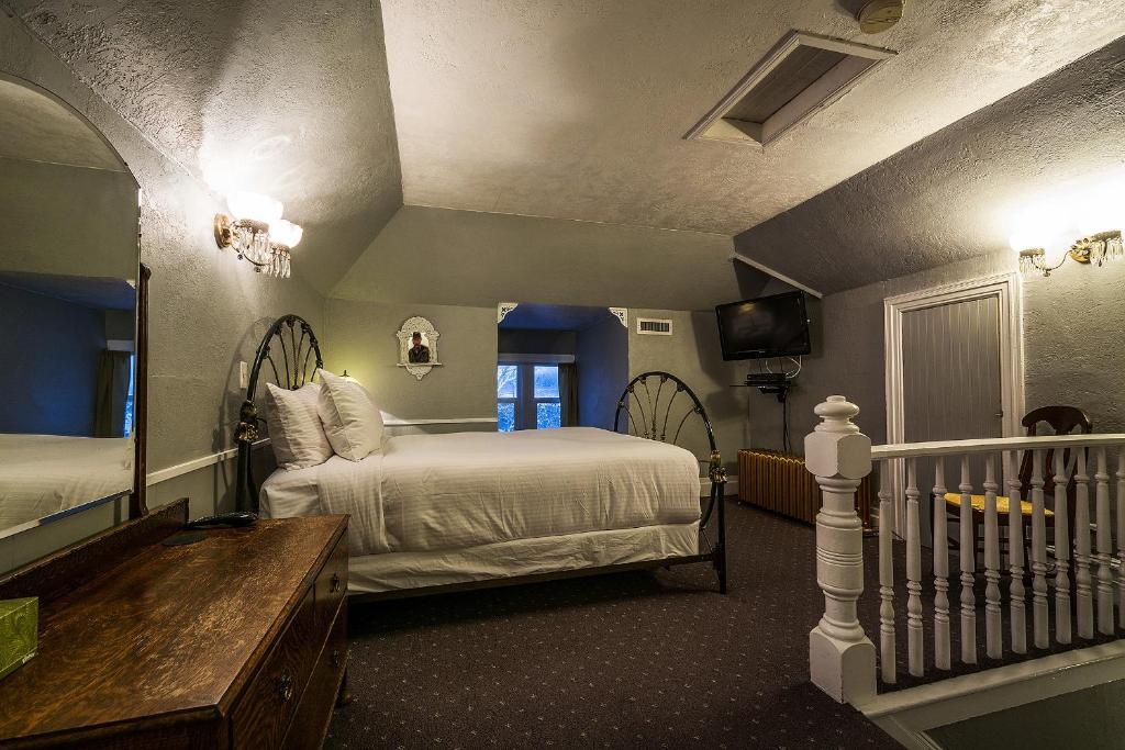 Salt Lake City Gem Hotel Room photo